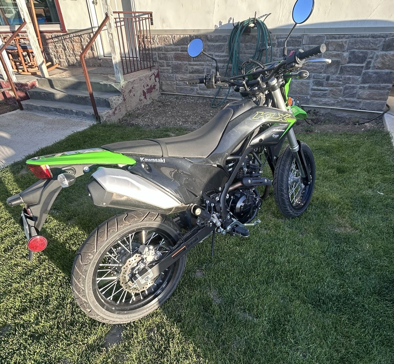 Main image 2