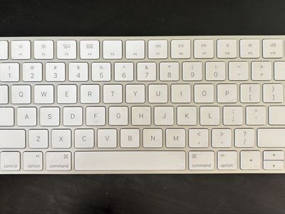 Apple OEM A1644 Magic Aluminum Keyboard Compact Wireless Bluetooth QWERTY Silver/White