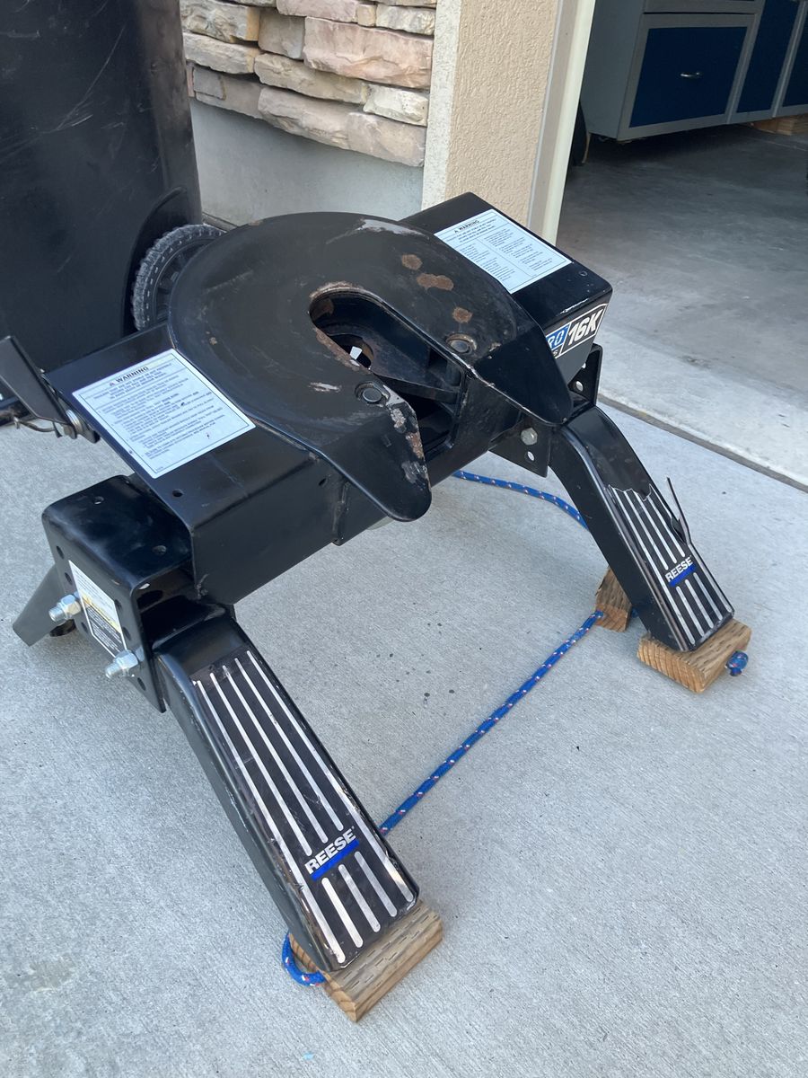 5th wheel hitch