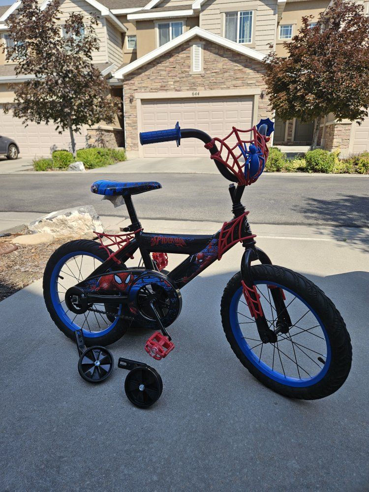 Marvel Spider-Man Kids Bike 16" Wheels with Training Wheels - Red/Blue