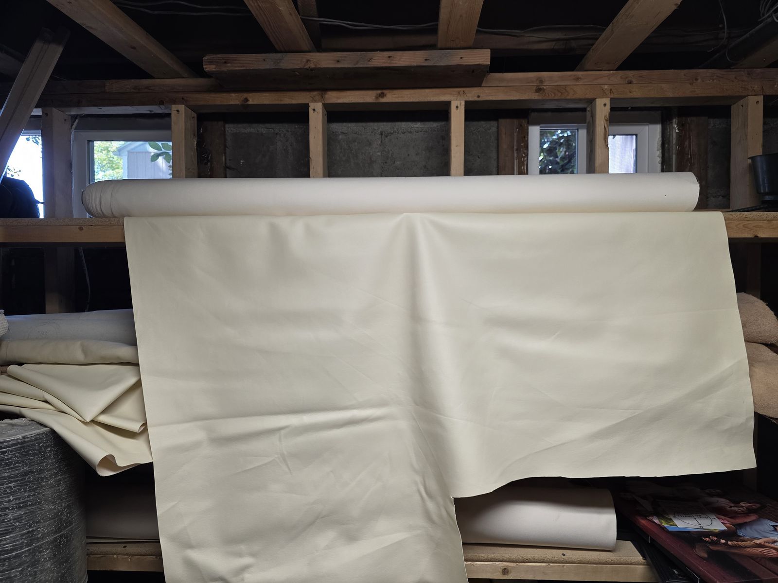 Main image 6