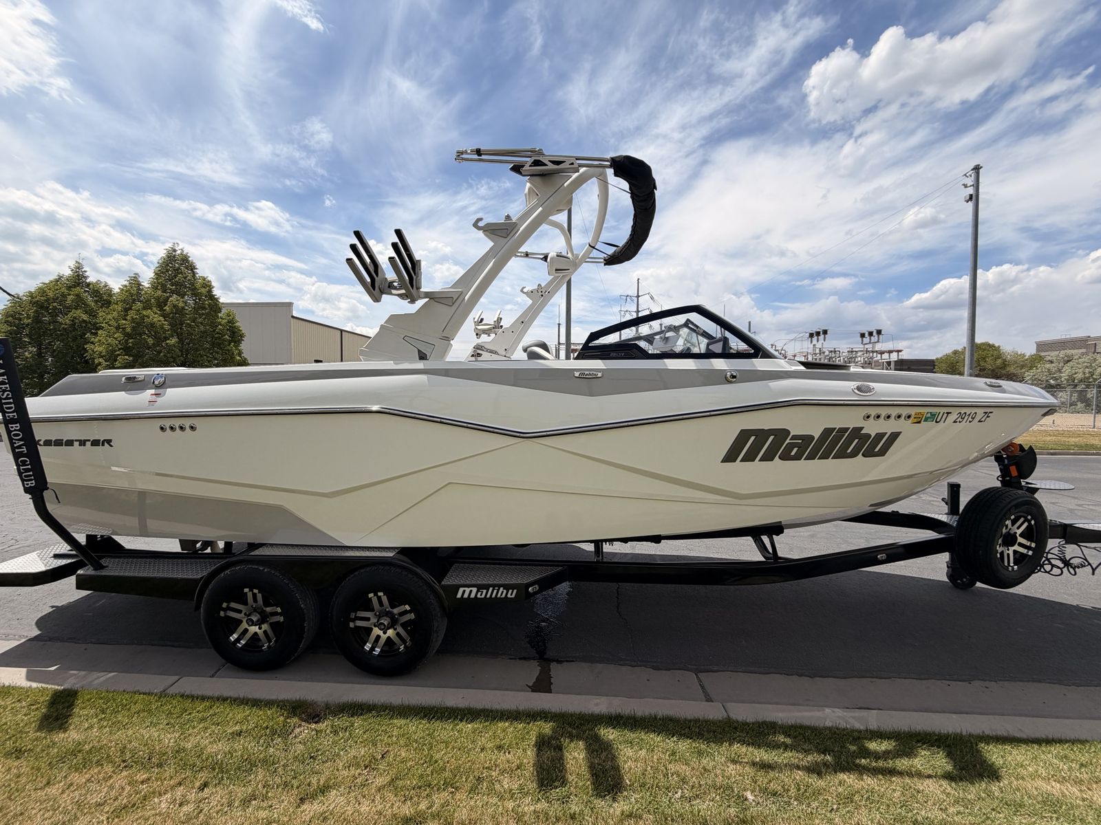 2023 Malibu 25 LSV.  Sweet spot on hours