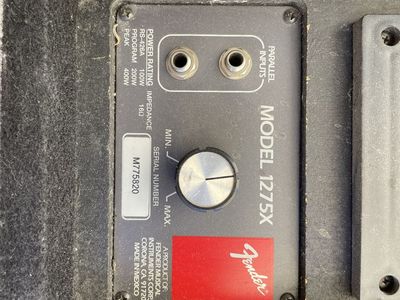 2 Fender 1275x monitors speakers