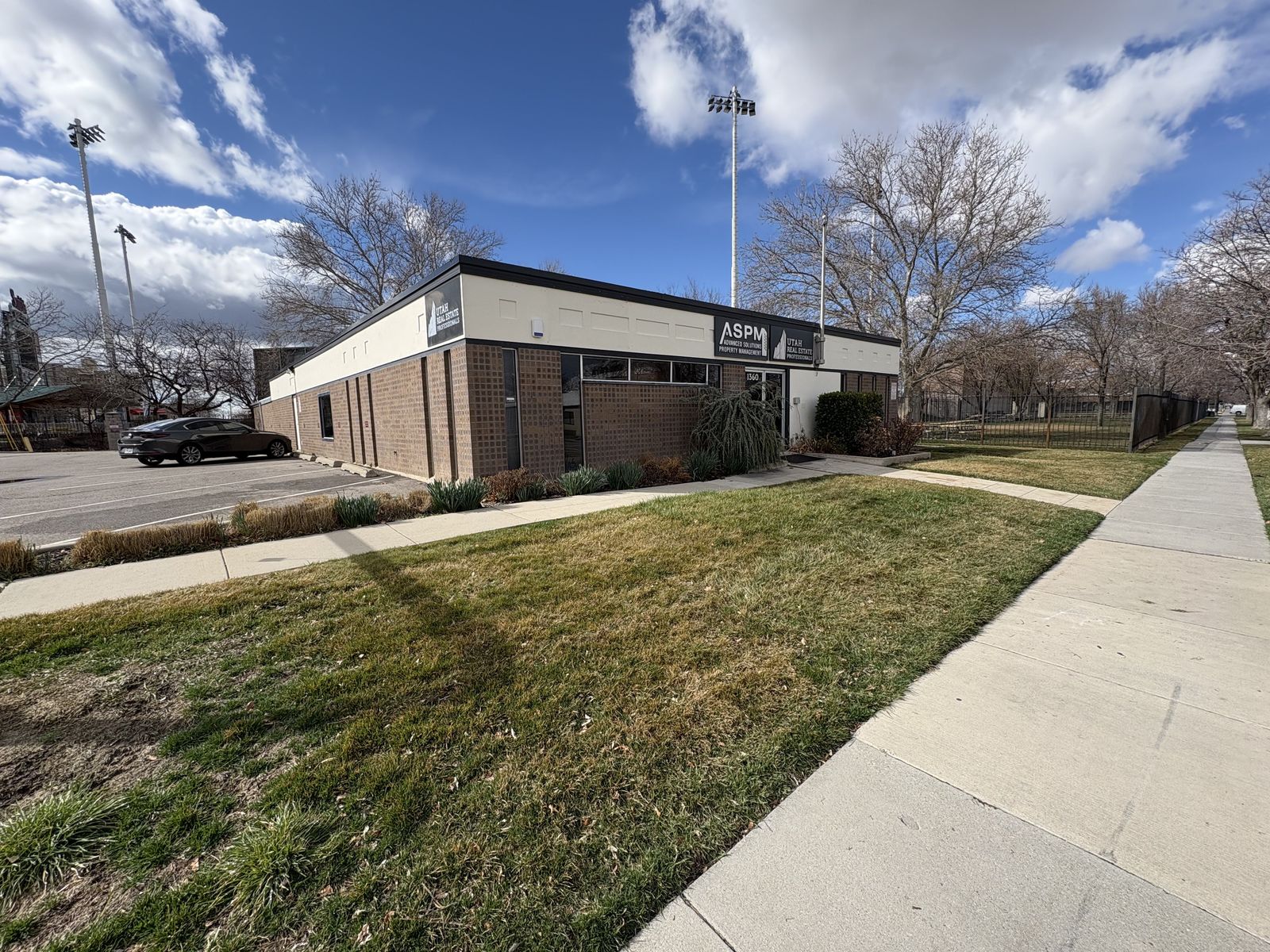 Studio / Fitness Space for Lease – Available June 1