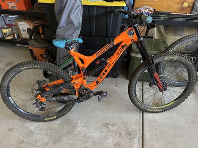 Downhill (DH), Medium, Intense 951 Evo Gravity Bike
