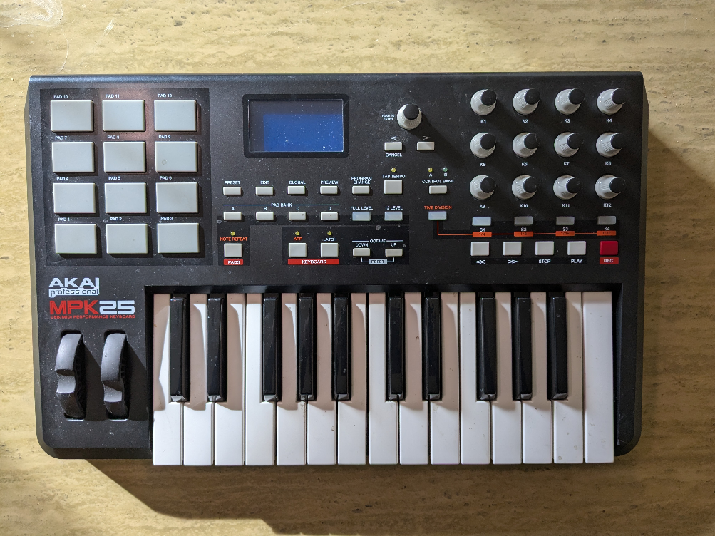 Akai Professional MPK25