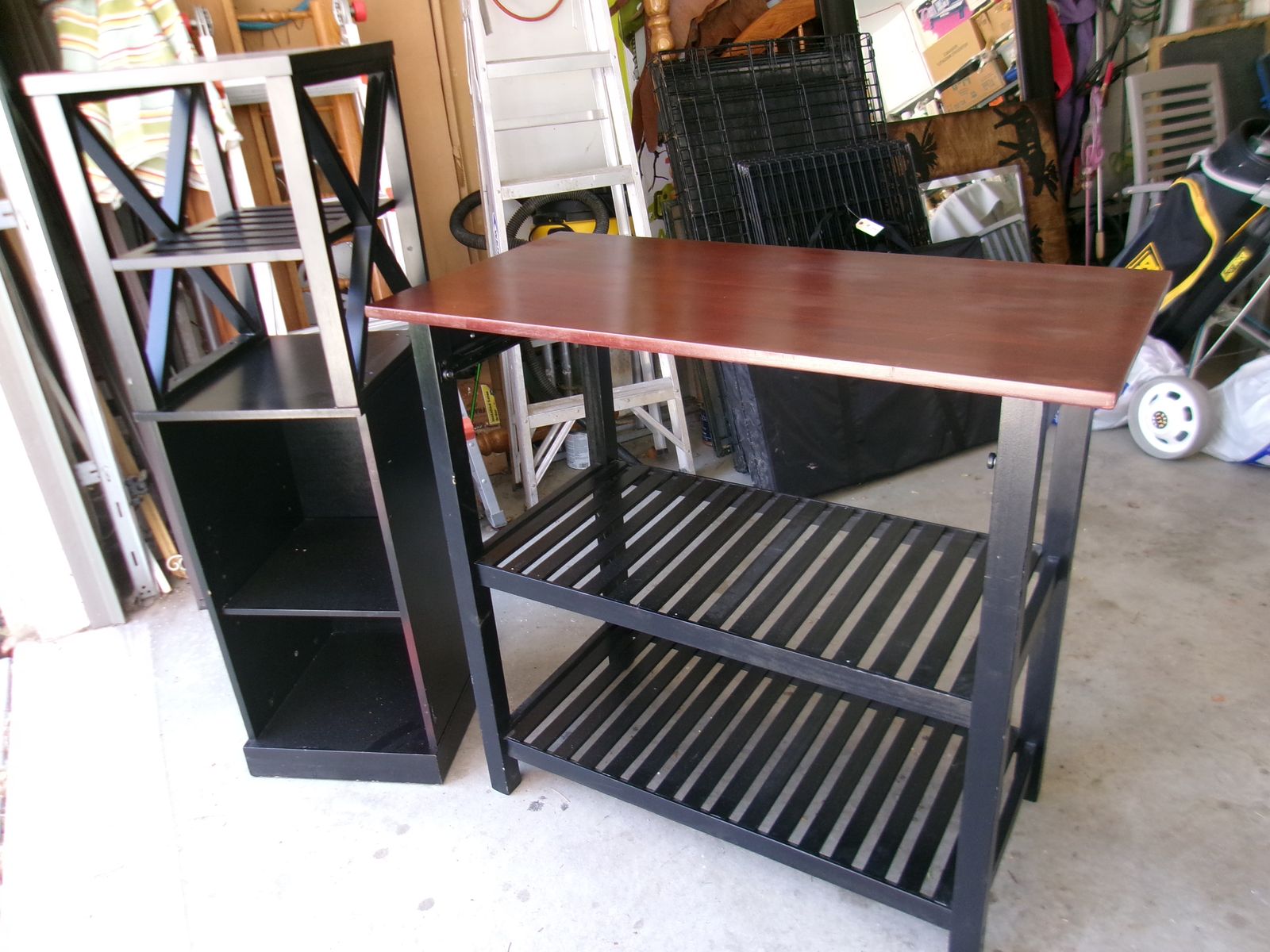 Beautiful Island Bar with Matching Storage Cubicle- Black/Wood