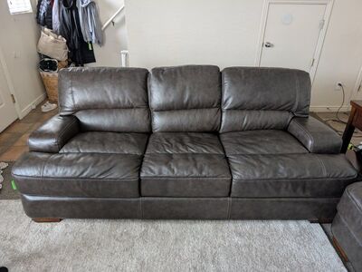 Flexsteel leather couch and 2 armchairs