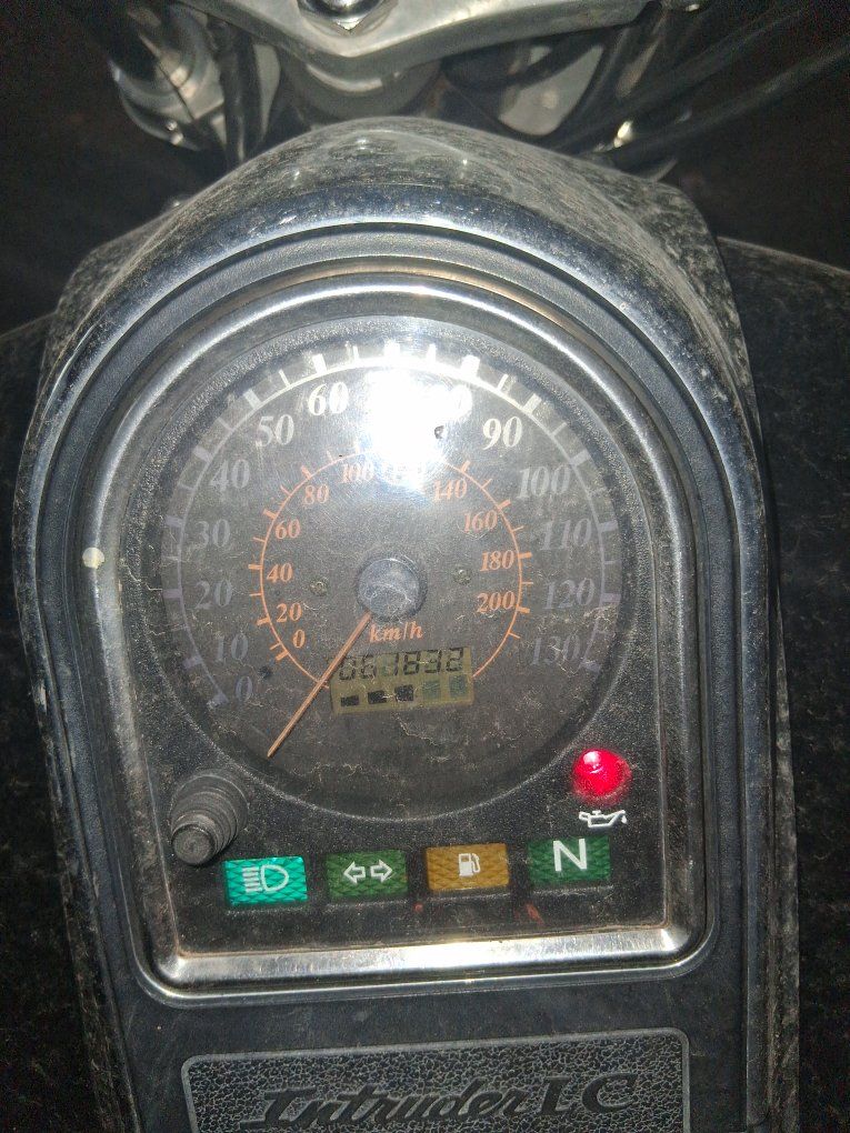 03 suzuki intruder 1500 runs