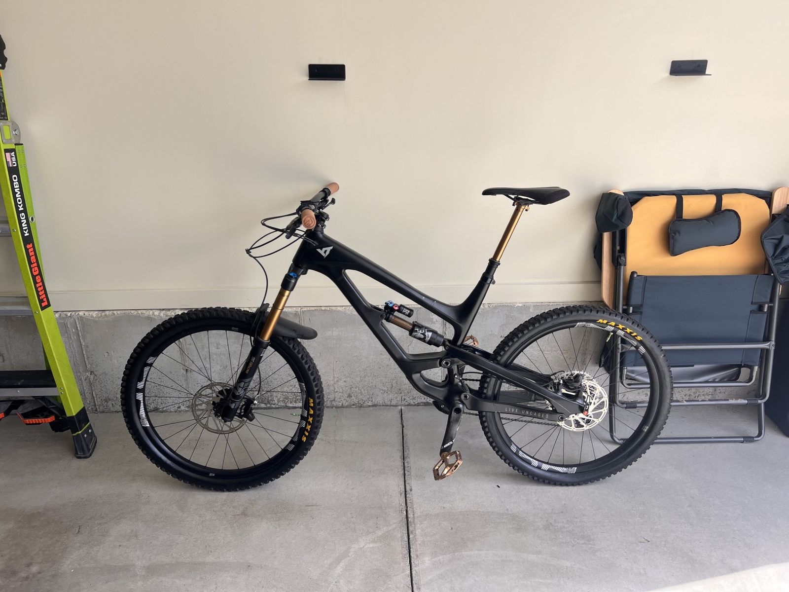 2021 YT Capra Pro Race size:XL