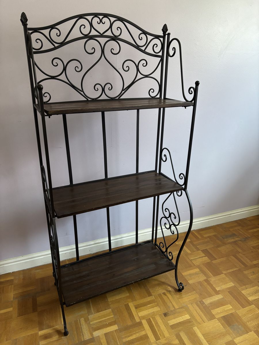 Shelf