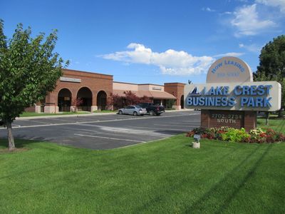 3,600 SF Flex Space in WVC- End Cap- HVAC Throughout