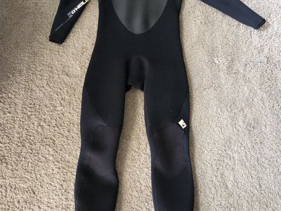 O'Neill 3/2mm full length wetsuit size L