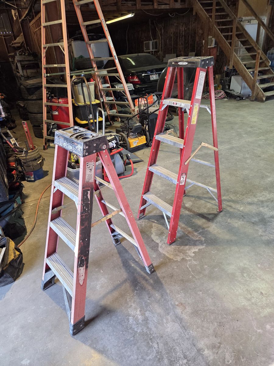 2 ladders 40 each