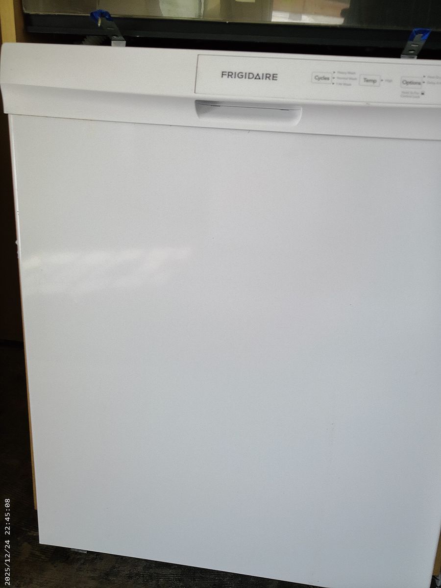 White Built in Dishwasher~Works Great~90 Day Guarantee