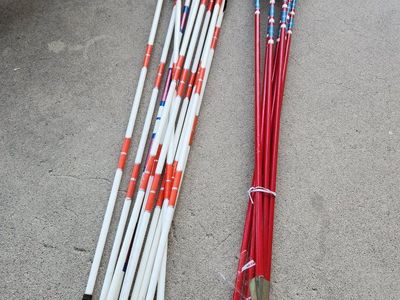Vintage Archery Arrows - Mixed Lot with some M-A3L, Broadheads -some no brand broaheads some don't hav broadheads, 18Arrows 27"