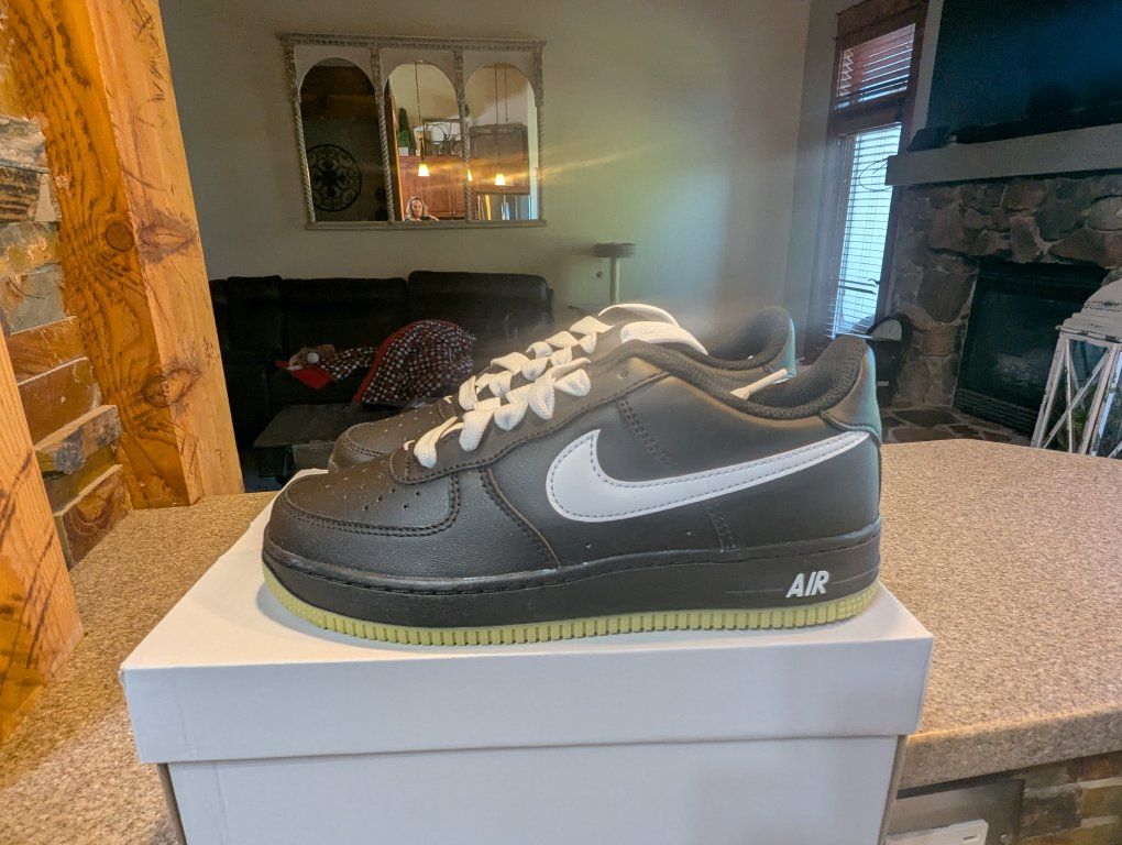 Nike Air Force 1 LV8 3 (GS) Black/White/Light Brown Sneakers Size 5.5Y Youth Shoes