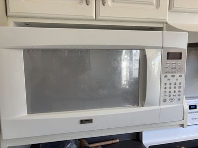 Kenmore Elite Countertop Microwave