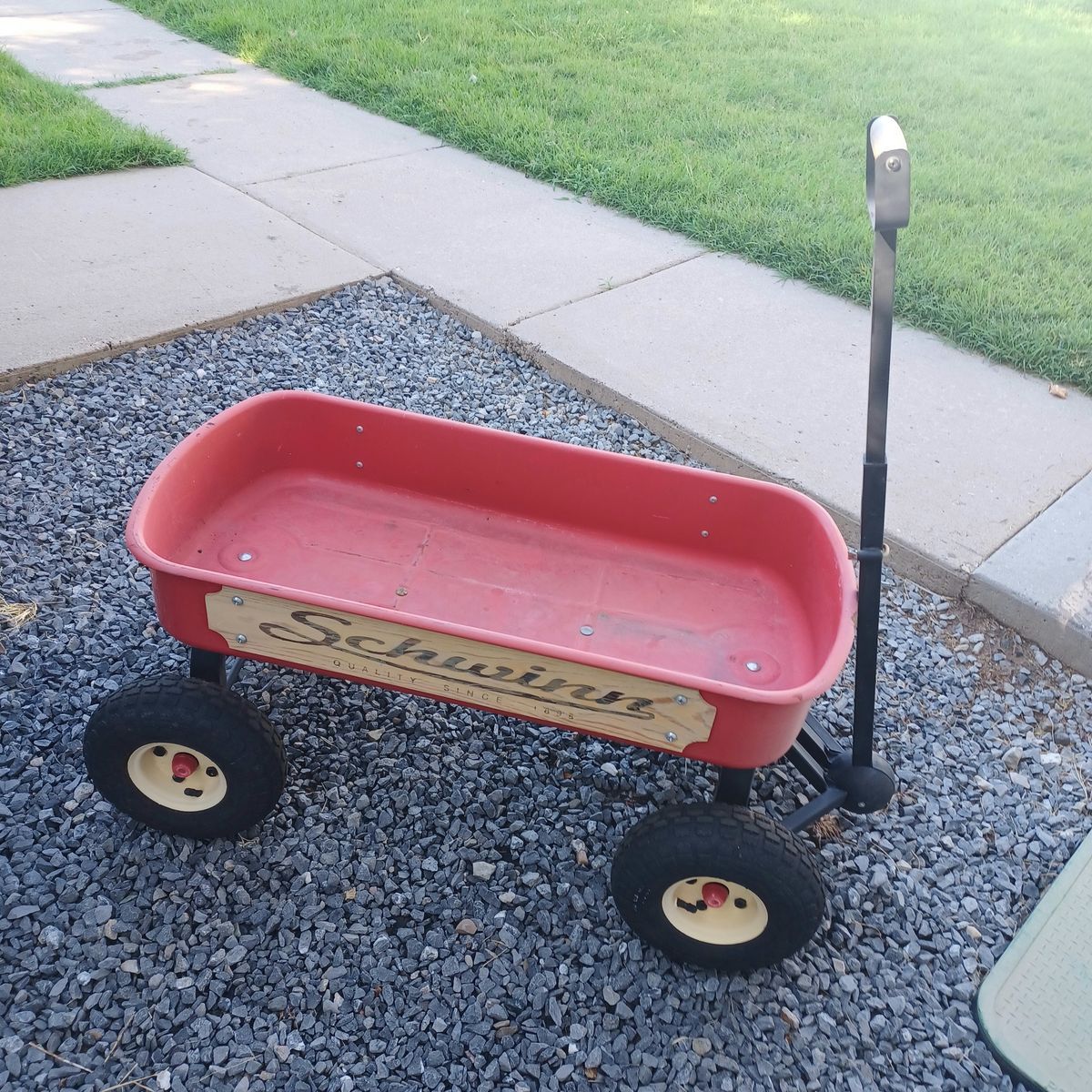 Schwinn quad - steer wagon
