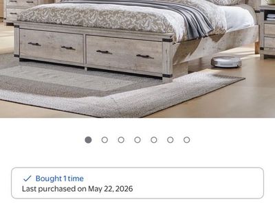 Queen bed READ DESCRIPTION