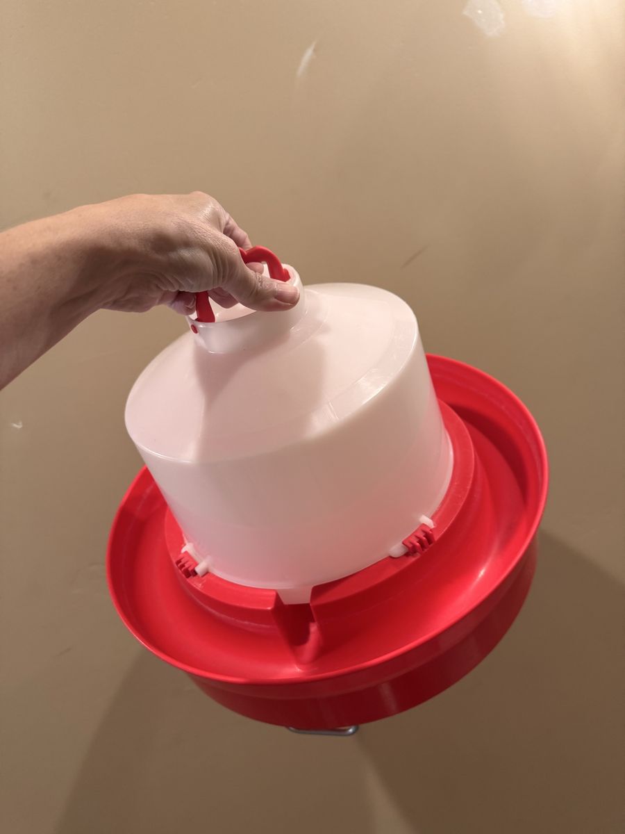Plastic Poultry Waterer / Feeder Dispenser Base Red and White