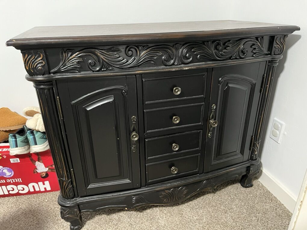 SolId Wood Cabinet/Buffet