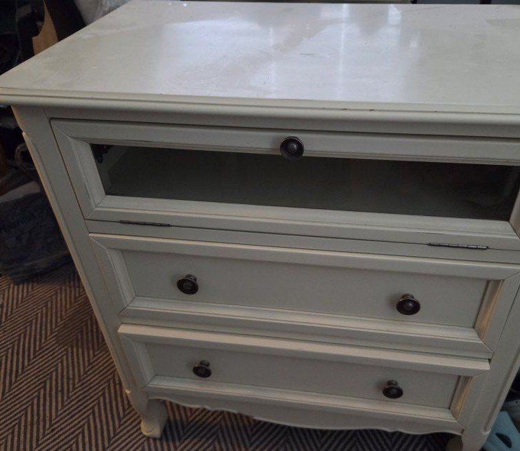 Cream Solid Wood Small Dresser
