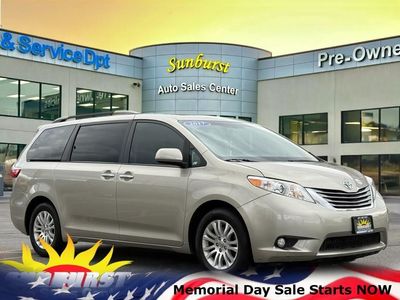 2017 Toyota Sienna XLE 8-Passenger