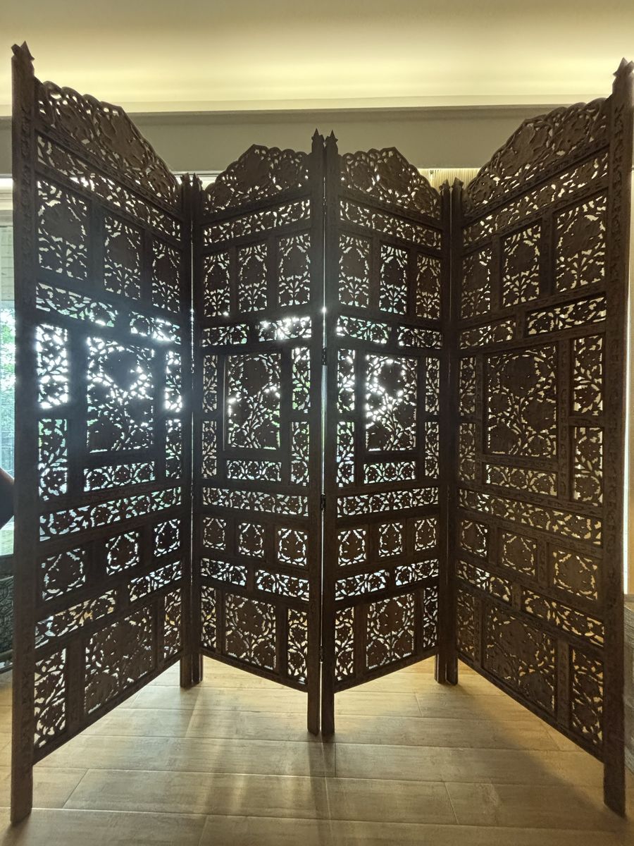 Hand-Carved Wooden Room Divider Screen - Intricate Floral Design, 4 Panels