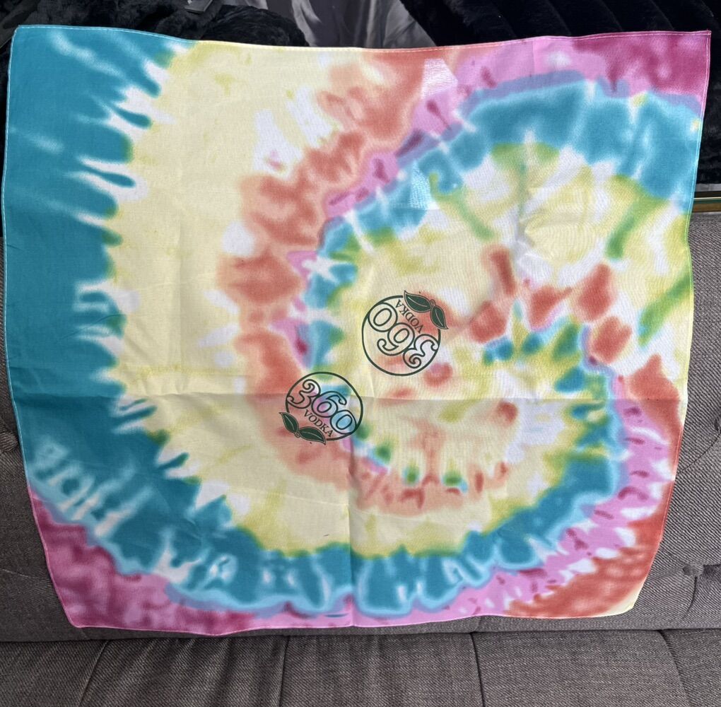 Brand New 21 In Vintage 360 Vodka Bandana