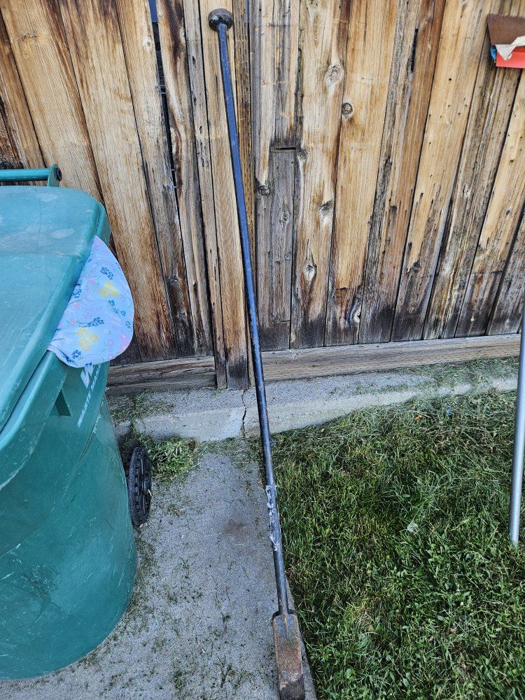 Used Long Handle Steel Digging Bar Landscaping Tool