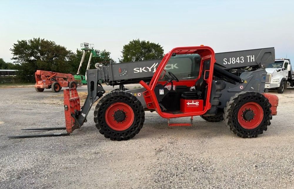 2017 Skyjack SJ843 TH Telehandler 