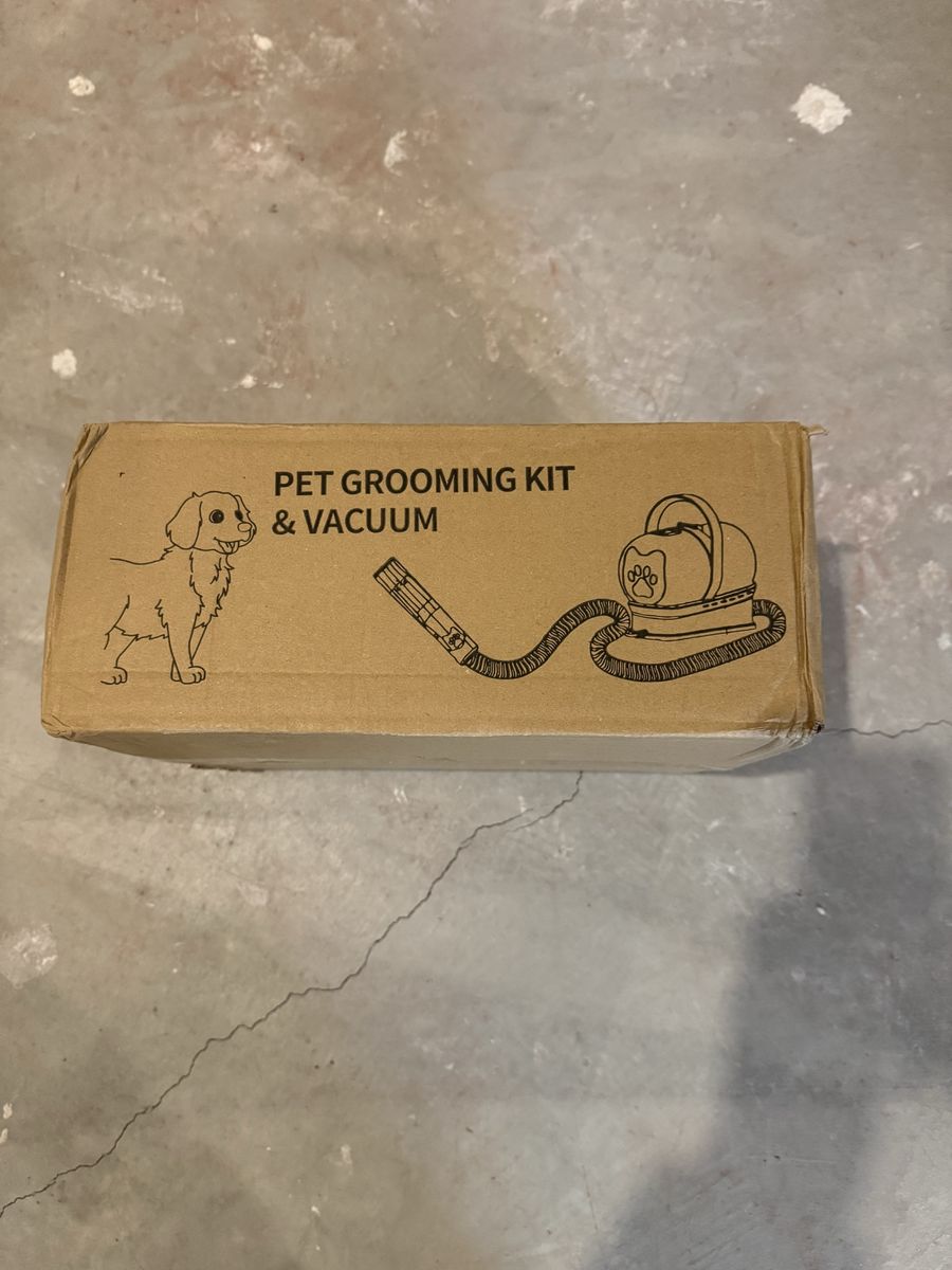 Pet Grooming Kit and vacuum