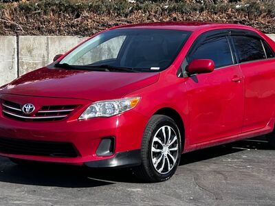 2013 TOYOTA COROLLA LE