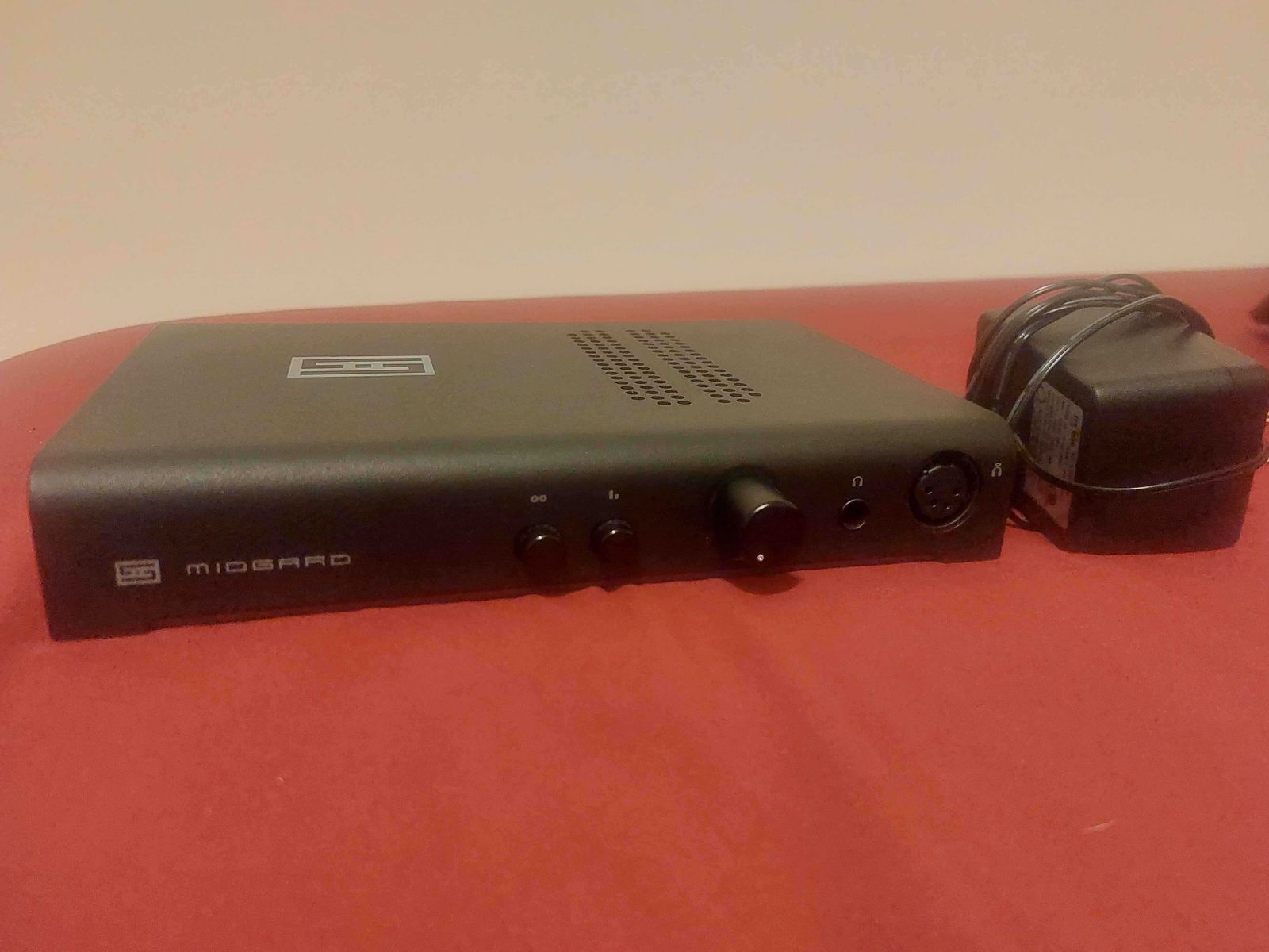 Schiit Audio Midgard Balanced Headphone Amp/Preamp