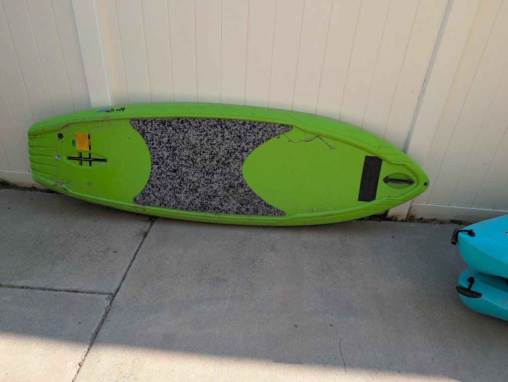 Green Stand-Up Paddle Board / Paddleboard with Traction Pad