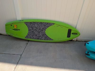 Green Stand-Up Paddle Board / Paddleboard with Traction Pad