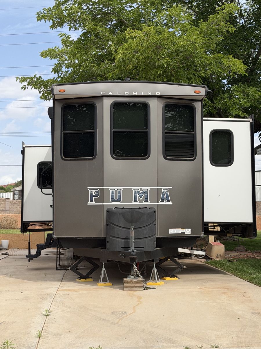 RV Destination Trailer