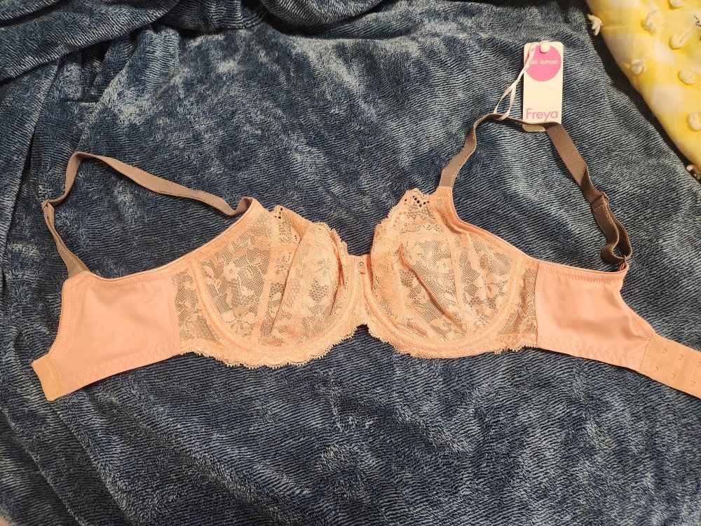 Freya Offbeat Side Support Bra