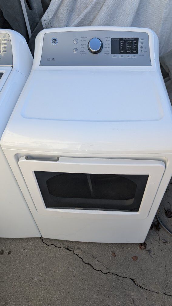 GE washer and dryer