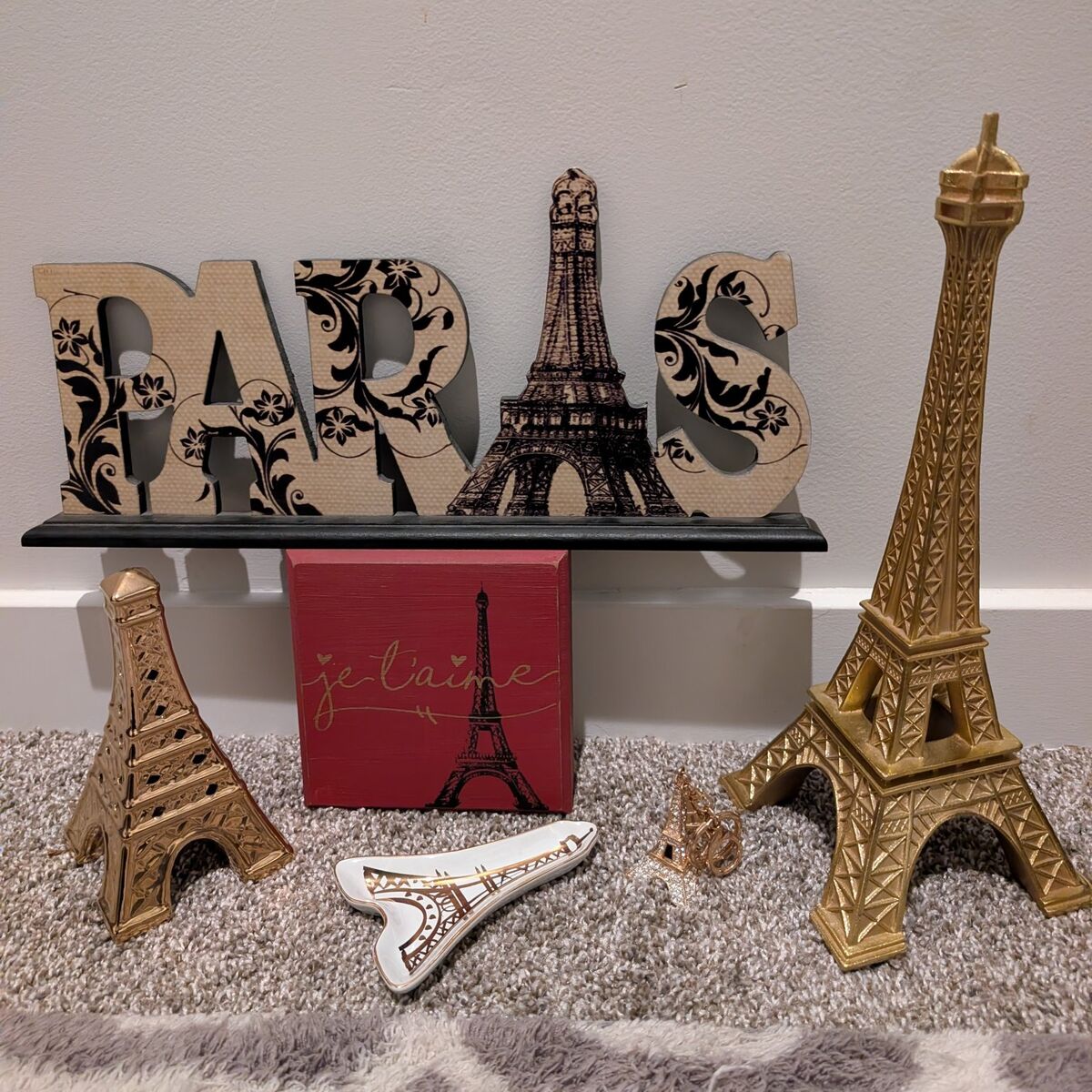 10-piece Paris room decor set