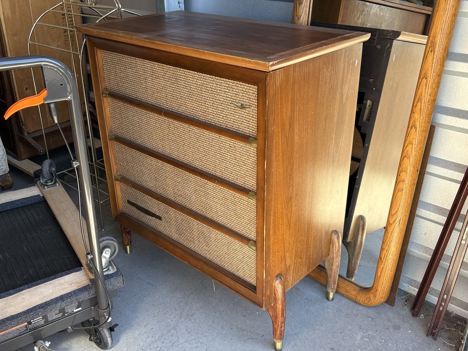 Main image 15