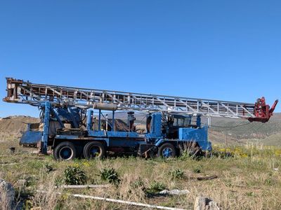 Drilling Rig 1978 Schram on Hendricks Crane Carrier