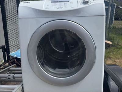 Maytag Neptune Gas Dryer – Clean, Works Great