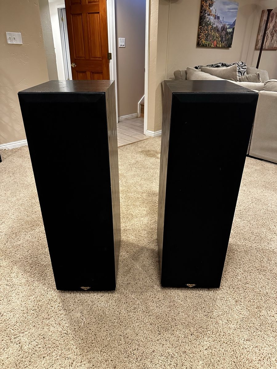 Klipsch KLF 10 speakers