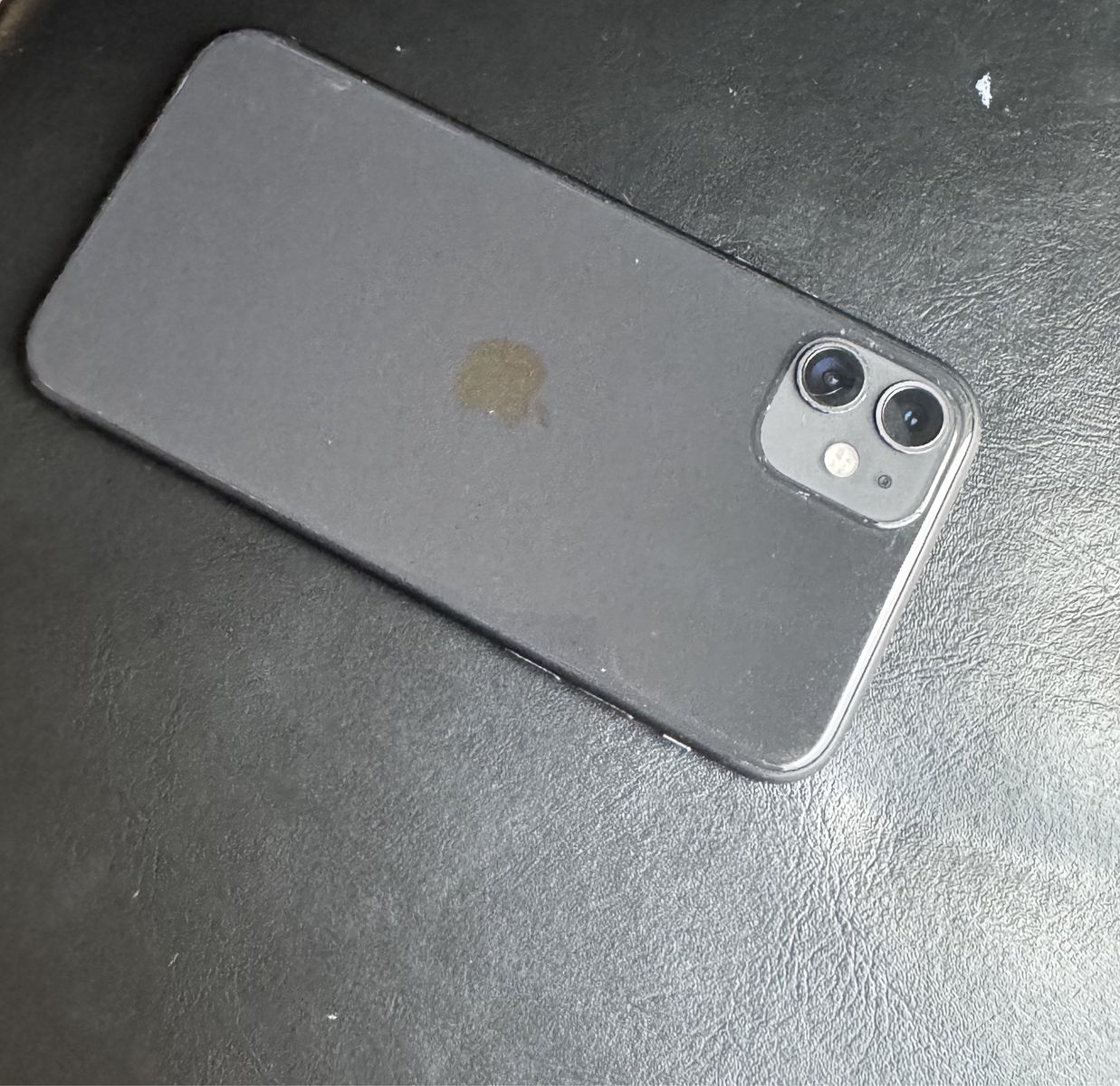 iPhone 11 space grey, unlocked, 64 GB