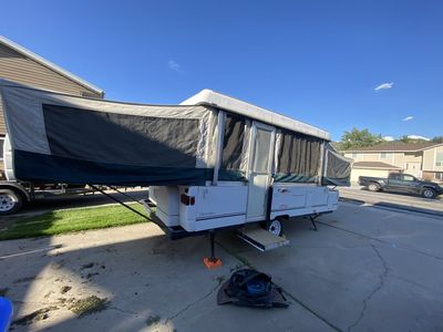 Fleetwood Niagara Pop-up Camper Trailer