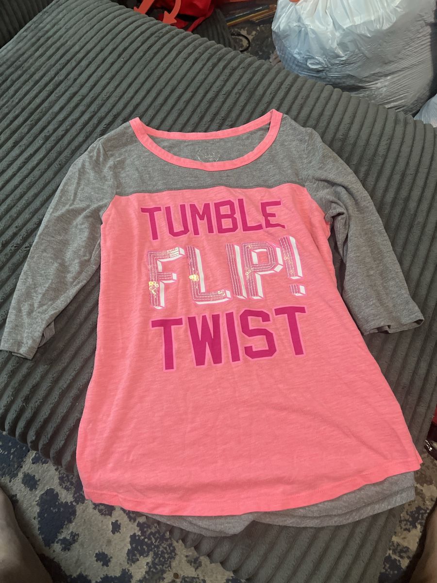SO Tumble Flip Twist Graphic Long Sleeve Shirt Gray Pink Size 14