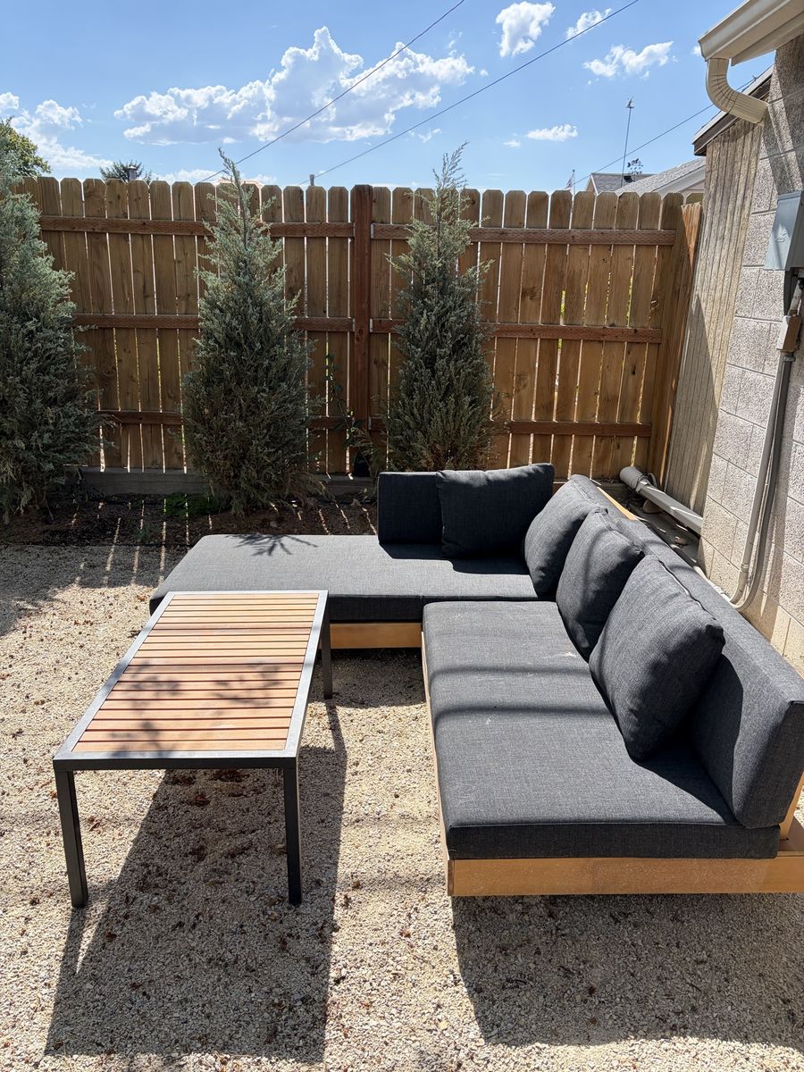 Article outdoor couch and table