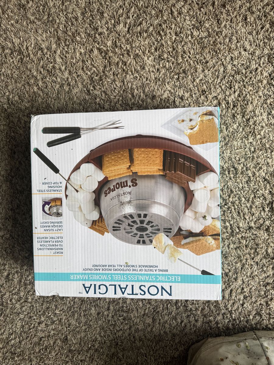 Nostalgia Electric Indoor S’mores Maker